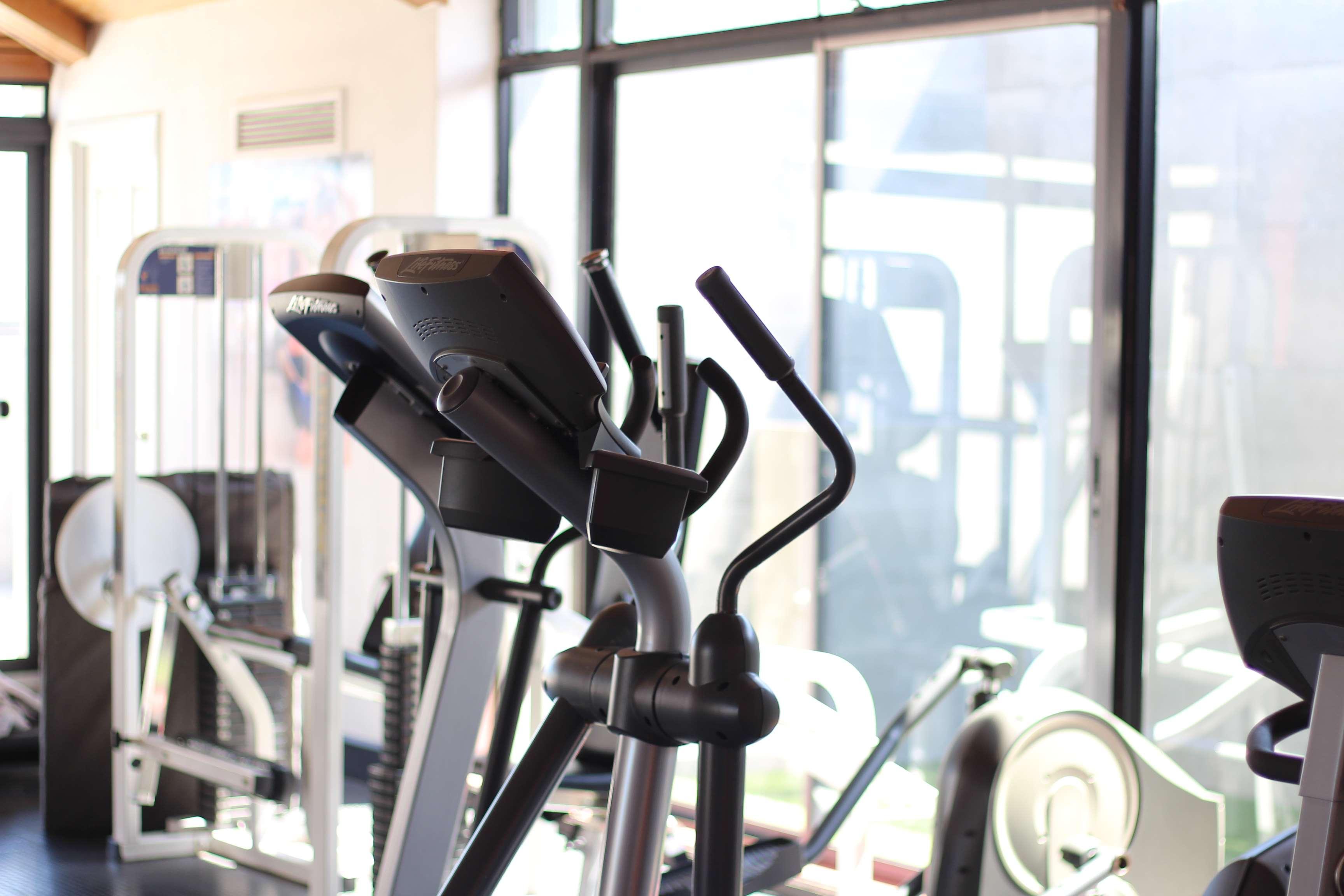 Wyndham Garden Guatemalaváros Kültér fotó Elliptical trainer