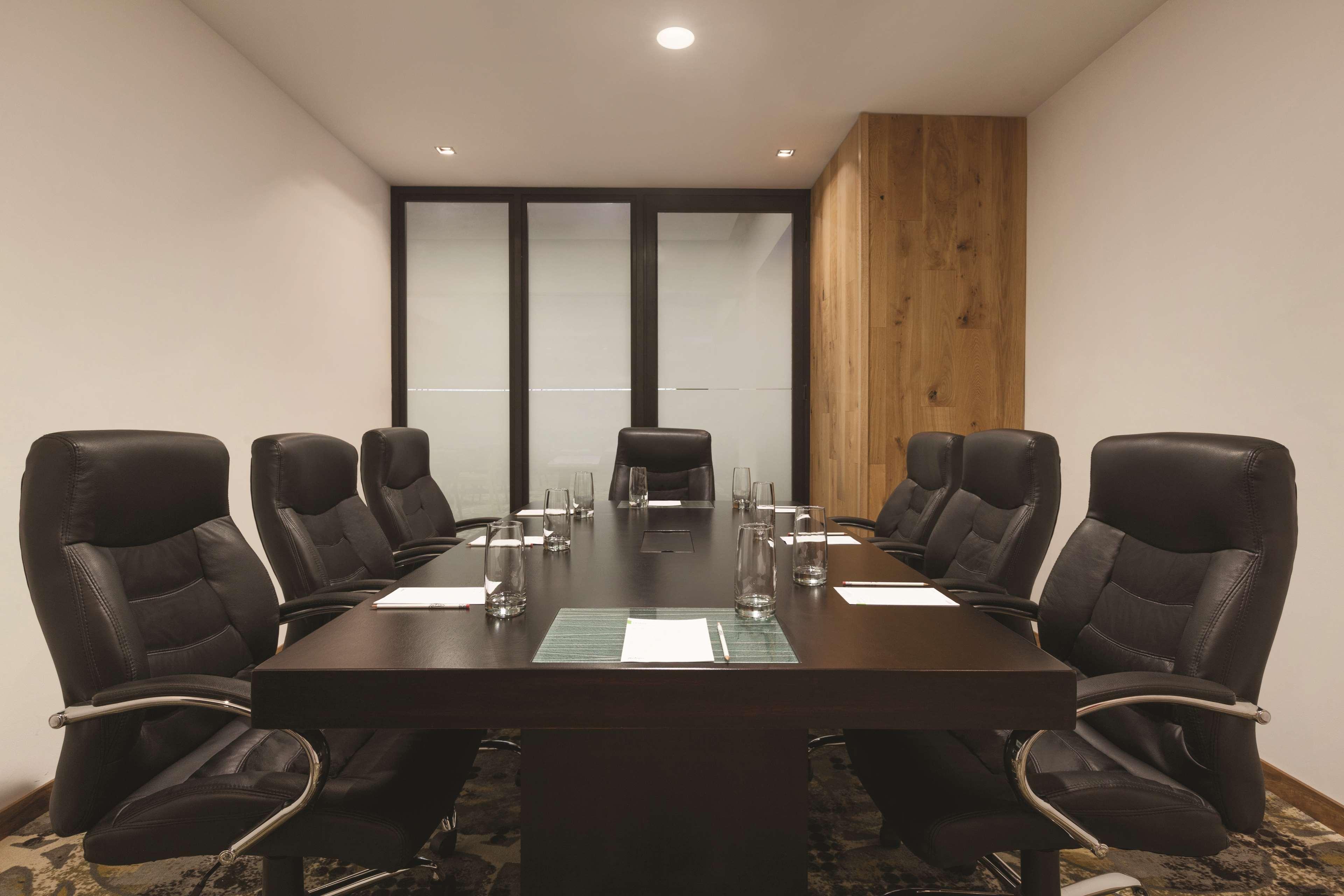 Wyndham Garden Guatemalaváros Kültér fotó Meeting room