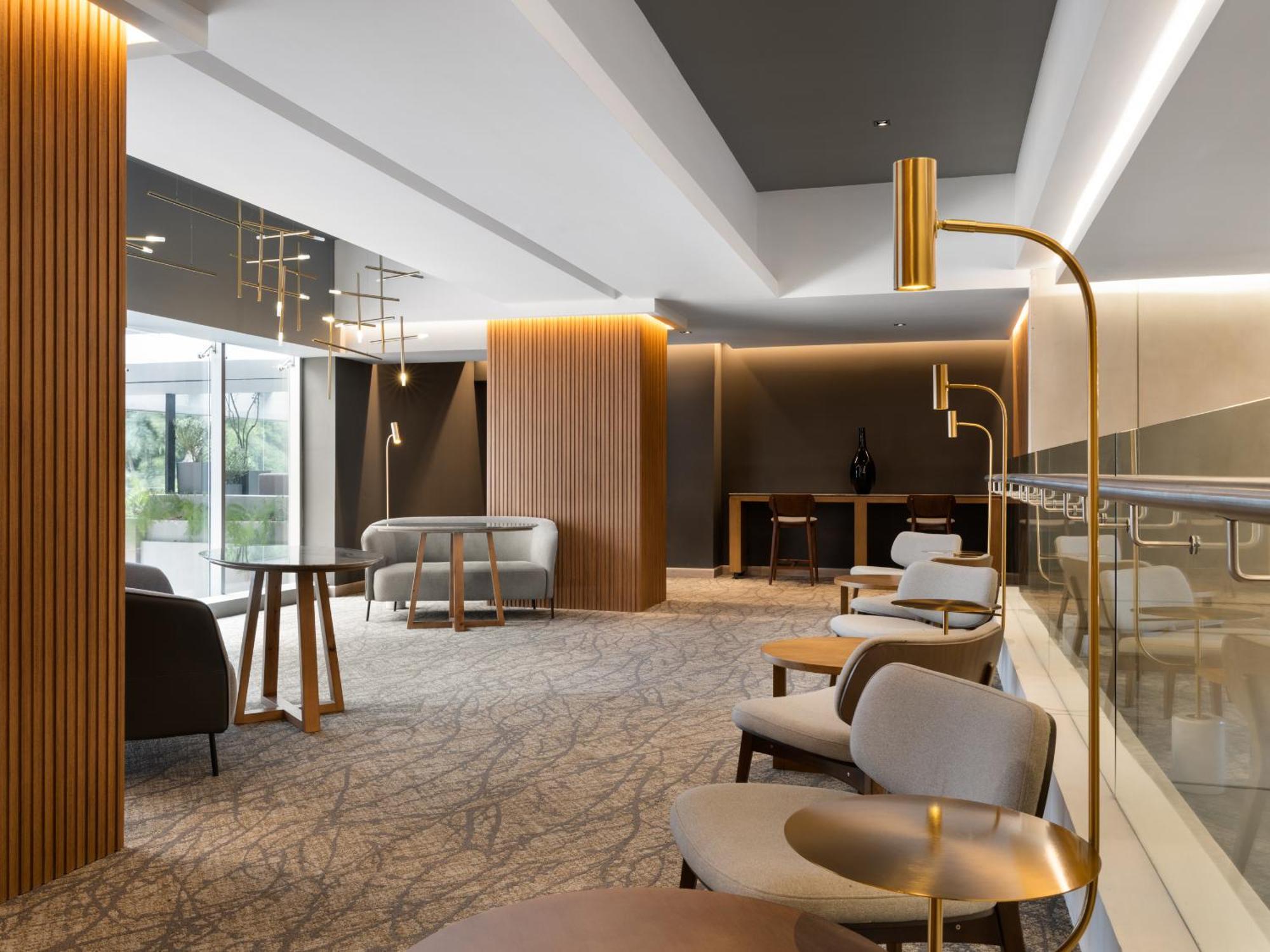 Wyndham Garden Guatemalaváros Kültér fotó The lounge at the airport